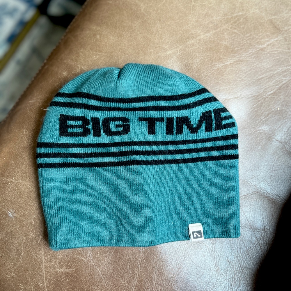 Flylow Big Time Beanie